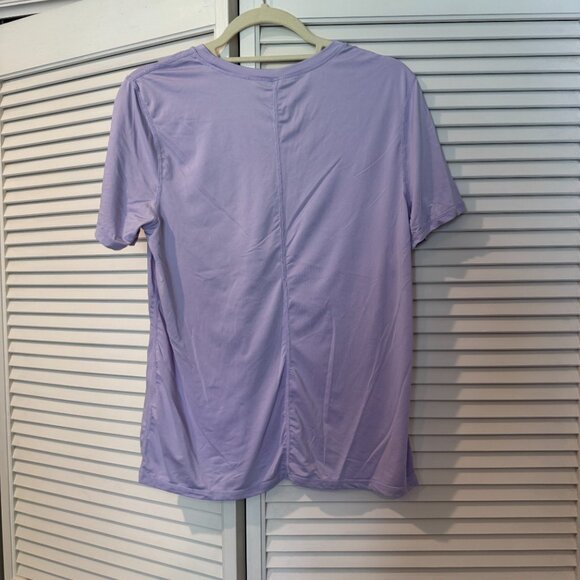 Fabletics 24-7 Tee Size L - Picture 6 of 6